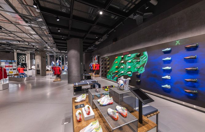 flagship Barcelona, el nuevo spot la marca.